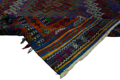 Bezirci / 5x9 Vintage Wool Oriental Kilim Rug Texture