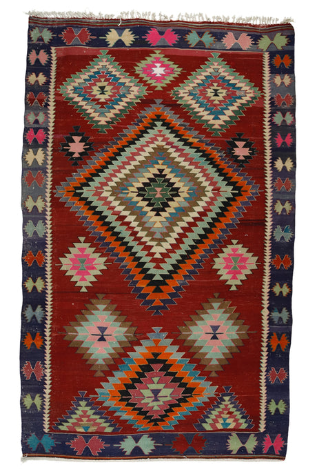 Esenli / 5x9 Bohemian Wool Tribal Kilim Rug Front Side
