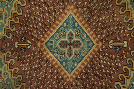 Hayalli / 5x8 Vintage Oriental Wool Area Rug Close Up