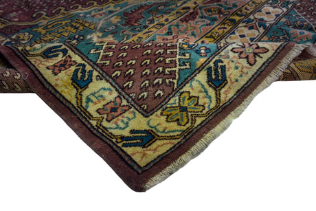 Hayalli / 5x8 Vintage Oriental Wool Area Rug Texture