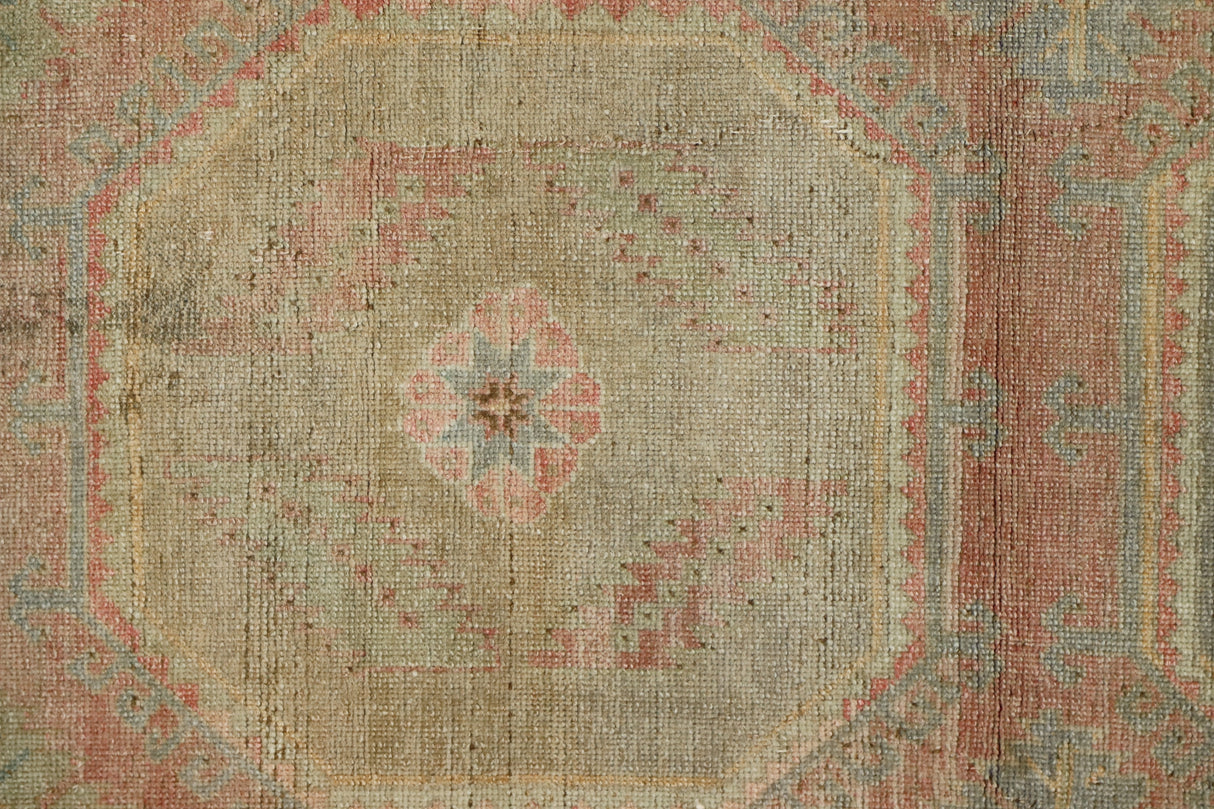 Hayat / 2x12 Pastel Pink Oriental Rug Runner Close Up