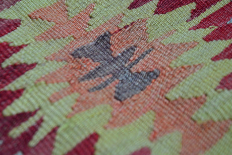 Kaplandere / 5x8 Red Rustic Vintage Area Kilim Rug Detail