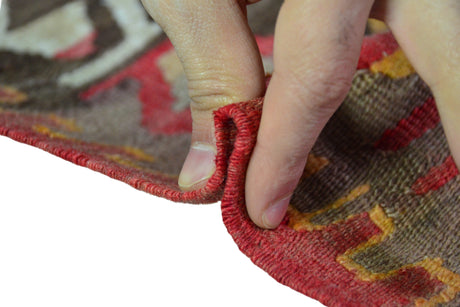 Kaplandere / 5x8 Red Rustic Vintage Area Kilim Rug Thickness
