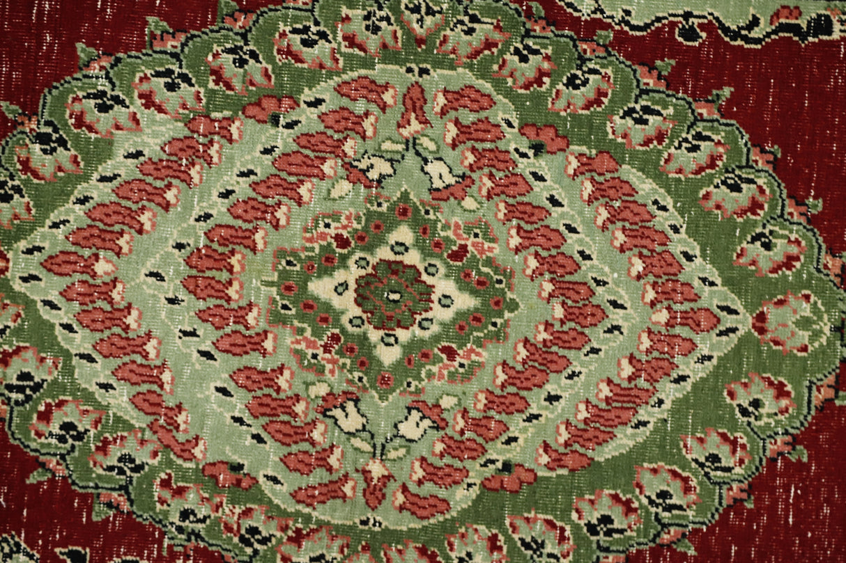 Senirkent / 3x8 Vintage Oriental Wool Area Rug Close Up