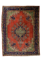 Yaylabelen / 7x9 Red Vintage Oriental Area Rug Front Side
