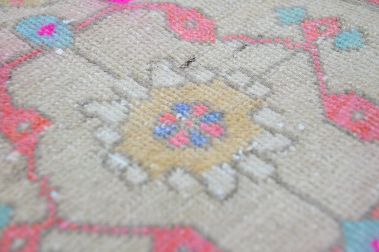 Yazyurdu / 1x3 Muted Handmade Turkish Rug Detail